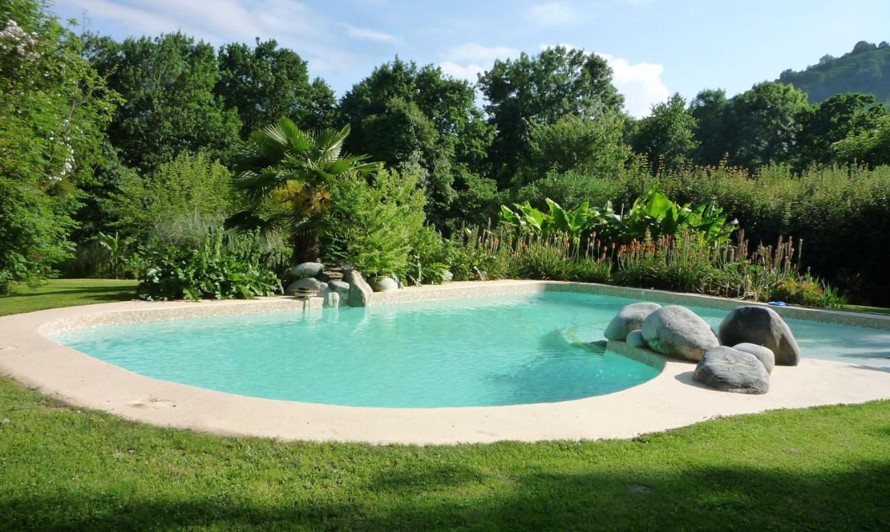 Domaine Vega Bed and Breakfast Saint-Arroman  Εξωτερικό φωτογραφία